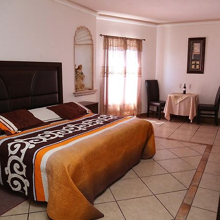 Casa Celia Hotel Restaurante Бернал Екстериор снимка